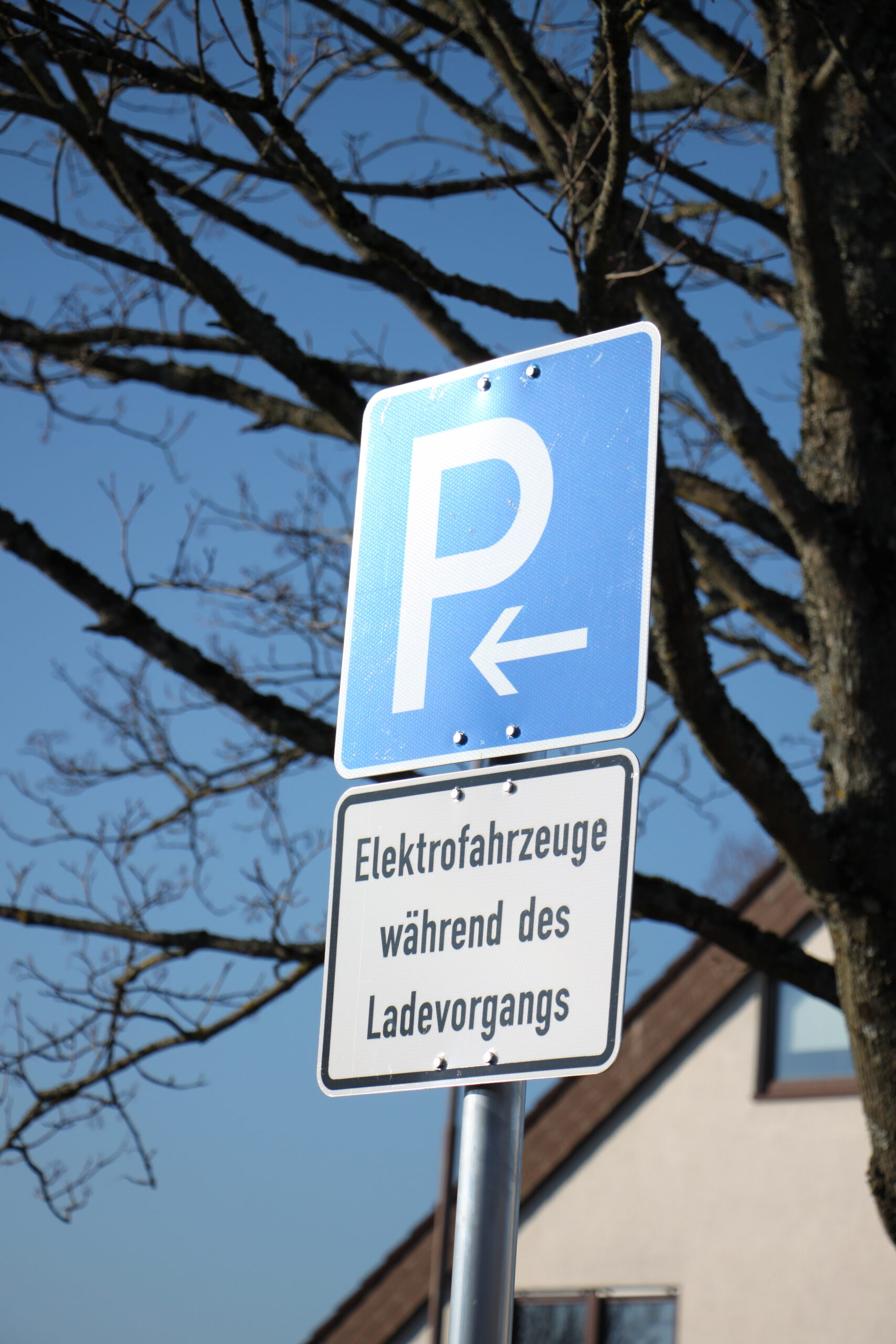 Parkregeln an den Ladestationen